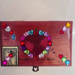 SUEÑOS de Saundra Upcycled, Fuente Flor Fina Cigar Box, ARTFUL STORAGE